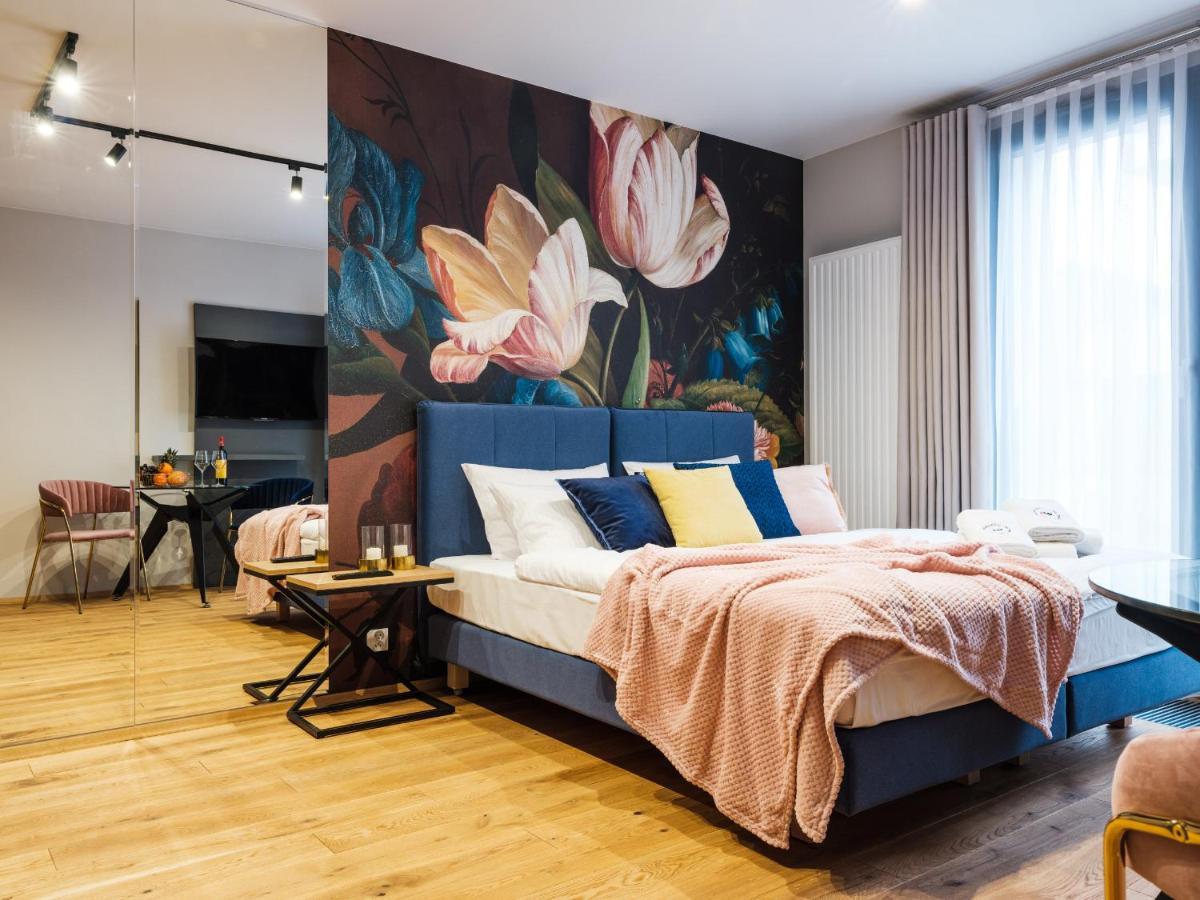Aparthotel Inspire Miodova Residence Krasków Eksteriør bilde